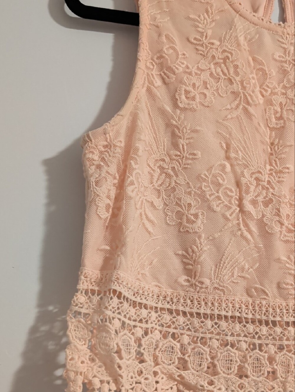 Forever 21 Peach Lace Crochet Hem Crop Top - Picture 3 of 5
